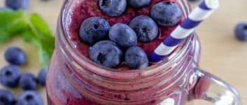 Buttermilch Blueberry Smoothie