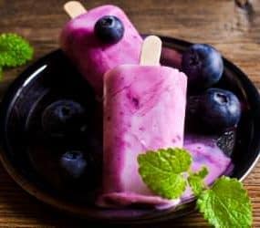 Kirsche Beeren Joghurt Eis