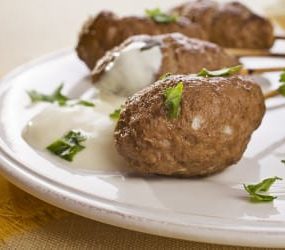 Frikadellen mit Kürbis und Joghurt