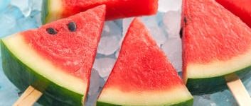 Gesundes Eis aus Wassermelone